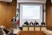 عارف: کنار هم قرار گرفتن دو جریان سیاسی باعث هم‌افزایی به نفع نظام می‌شود