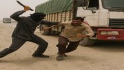 ببینید | لحظه دستگیری هوشمندانه اخلالگران امنیت رانندگان کامیون در خوزستان توسط سربازان گمنام امام زمان