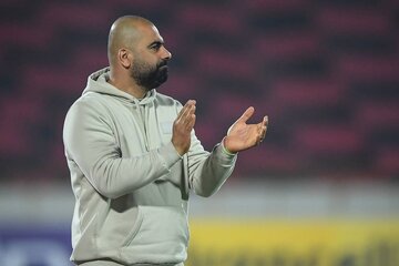 عکس | سورپرایز مازیار زارع پیش از دیدار با استقلال عکس | سورپرایز مازیار زارع پیش از دیدار با استقلال