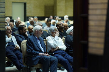 لاریجانی، حسن خمینی، جنتی، هاشمی،  مرعشی، واعظی، جهانگیری و محمدعلی نجفی در یک مراسم