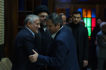 لاریجانی، حسن خمینی، جنتی، هاشمی،  مرعشی، واعظی، جهانگیری و محمدعلی نجفی در یک مراسم