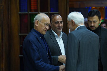 لاریجانی، حسن خمینی، جنتی، هاشمی،  مرعشی، واعظی، جهانگیری و محمدعلی نجفی در یک مراسم