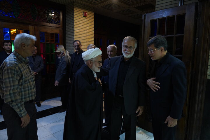 لاریجانی، حسن خمینی، جنتی، هاشمی،  مرعشی، واعظی، جهانگیری و محمدعلی نجفی در یک مراسم