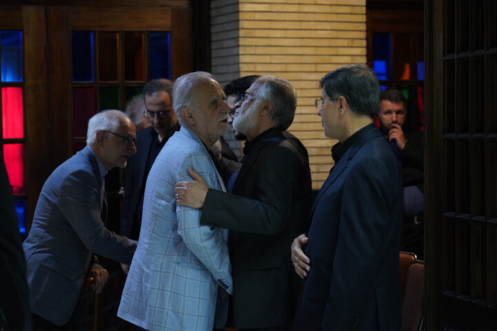 لاریجانی، حسن خمینی، جنتی، هاشمی،  مرعشی، واعظی، جهانگیری و محمدعلی نجفی در یک مراسم