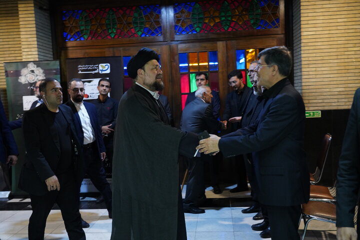 لاریجانی، حسن خمینی، جنتی، هاشمی،  مرعشی، واعظی، جهانگیری و محمدعلی نجفی در یک مراسم