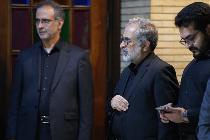 لاریجانی، حسن خمینی، جنتی، هاشمی،  مرعشی، واعظی، جهانگیری و محمدعلی نجفی در یک مراسم