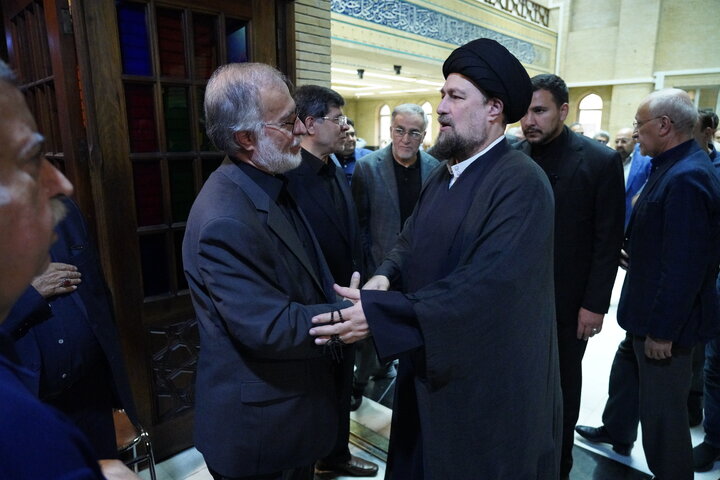 لاریجانی، حسن خمینی، جنتی، هاشمی،  مرعشی، واعظی، جهانگیری و محمدعلی نجفی در یک مراسم