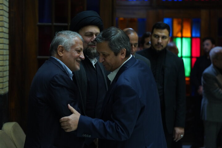 لاریجانی، حسن خمینی، جنتی، هاشمی،  مرعشی، واعظی، جهانگیری و محمدعلی نجفی در یک مراسم
