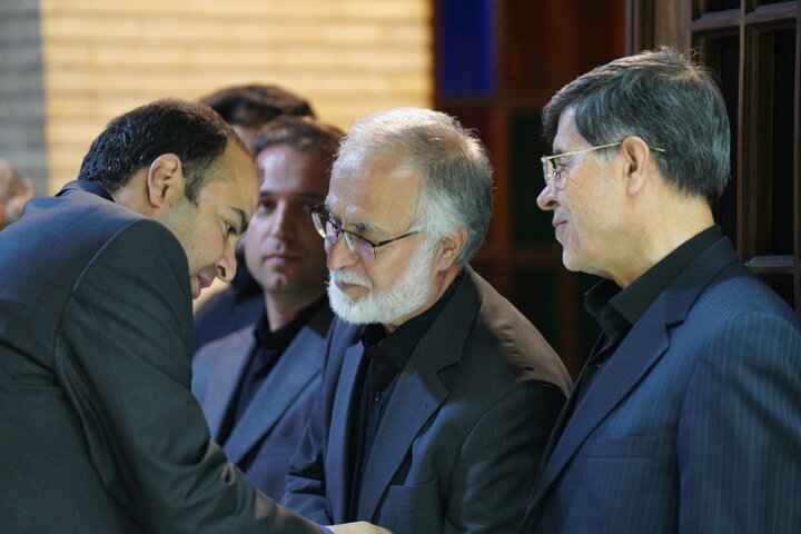 لاریجانی، حسن خمینی، جنتی، هاشمی،  مرعشی، واعظی، جهانگیری و محمدعلی نجفی در یک مراسم