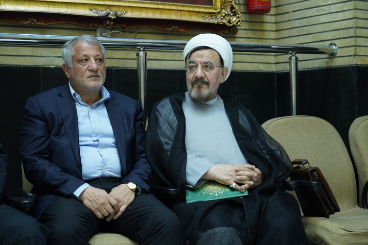 لاریجانی، حسن خمینی، جنتی، هاشمی،  مرعشی، واعظی، جهانگیری و محمدعلی نجفی در یک مراسم