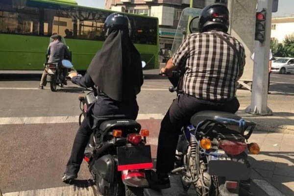 صدور گواهینامه موتورسیکلت برای زنان به کجا رسید؟ صدور گواهینامه موتورسیکلت برای زنان به کجا رسید؟