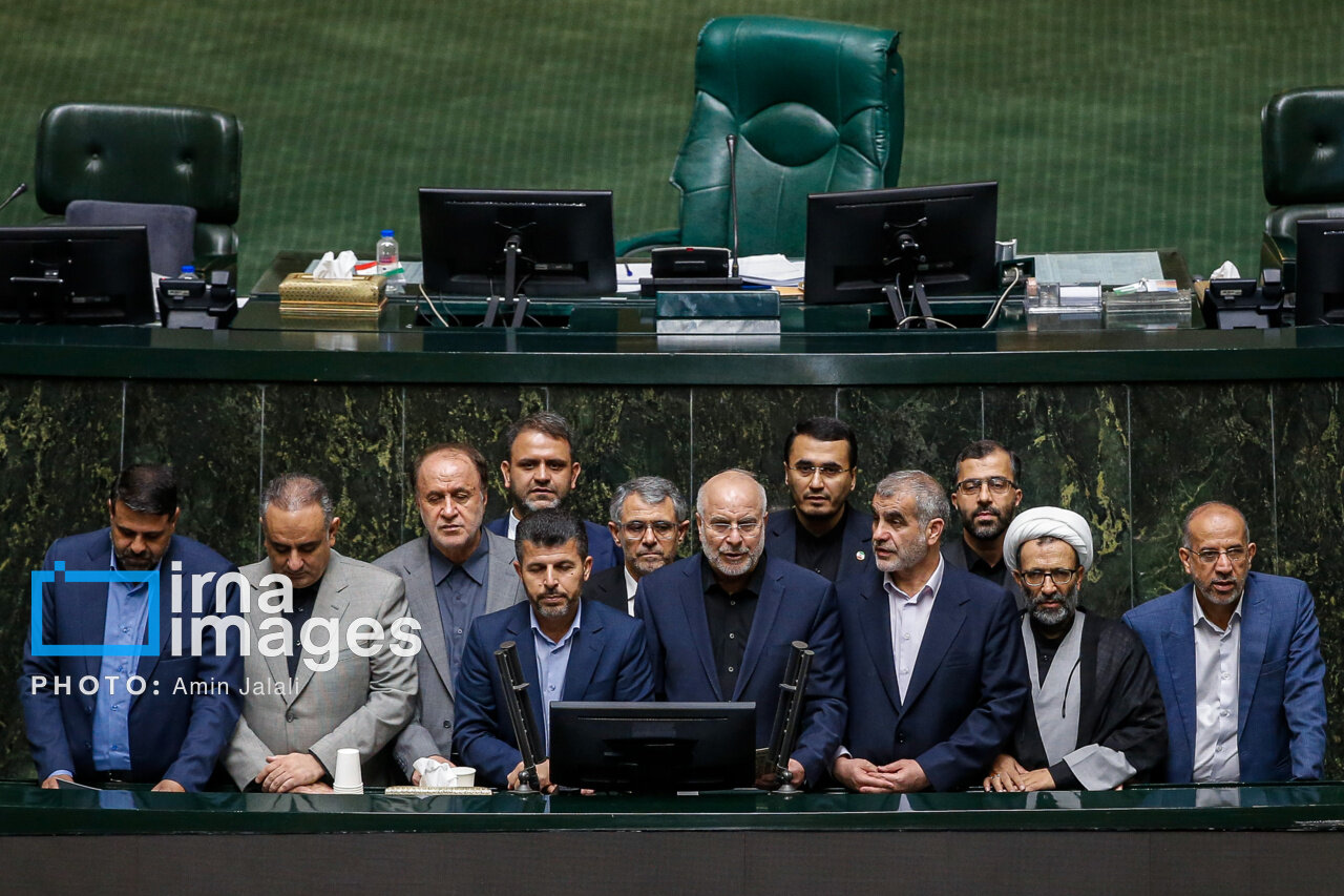 لحظهای که قالیباف رای اعتماد مجلس را گرفت / رییس مجلس در کنار یاران پارلمانی خود