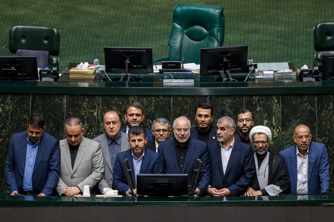 قالیباف اوج گرفت، پایداریچی ها منزوی تر شدند/ یک صندلی هیات رئیسه سهم «مستقلین» شد/ تعدادِ خالص تندروهای مجلس مشخص شد