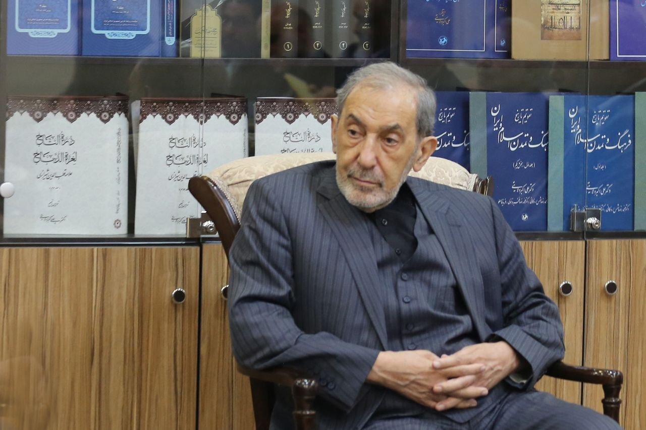 دیدار ولایتی با نمایندگان جنبش‌های مقاومت فلسطین/ شکست رژیم صهیونیستی در عملیات طوفان الاقصی جبران‌ناپذیر است+عکس