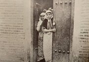 عکس/ آخرین سوگلی ناصرالدین‌شاه با لباس چینی
