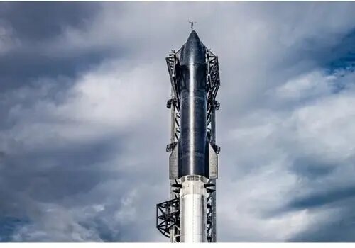 پرتاب قدرتمندترین موشک جهان در لحظات آخر لغو شد