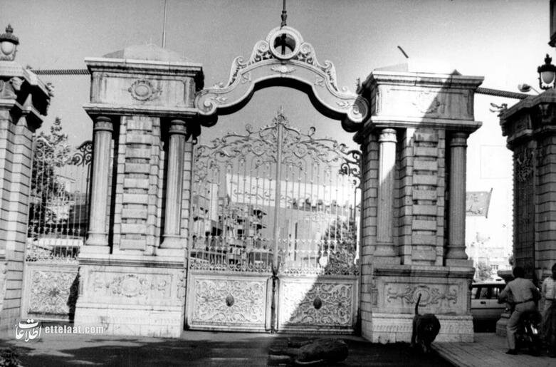 تصاویر دیده نشده از میدان بهارستان؛ از ۱۶۸ سال قبل تا امروز