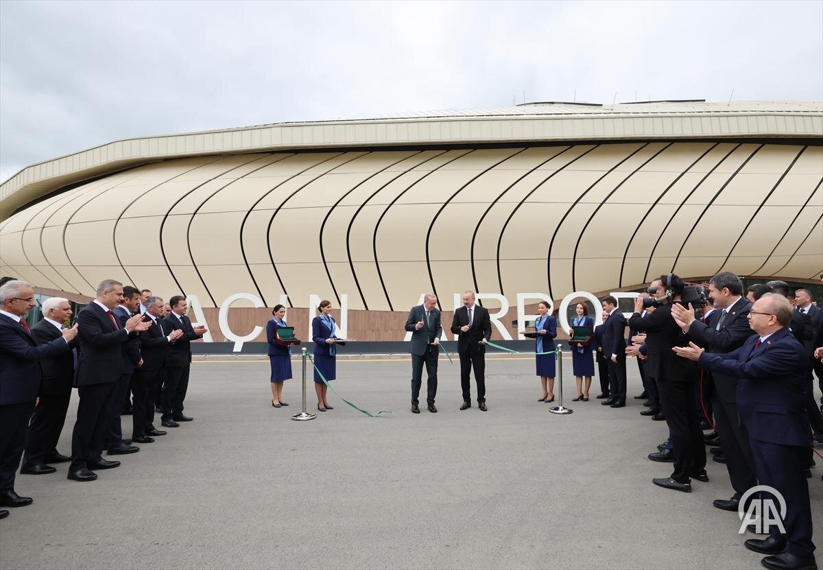 افتتاح فرودگاه لاچین با حضور اردوغان و علیاف/عکس