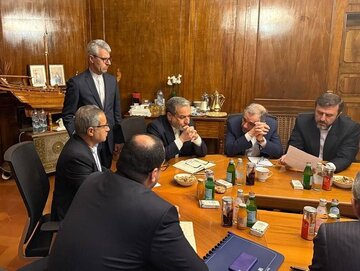 حتی در اوج جنگ تحمیلی هم سابقه مذاکره با دشمن داشتهایم / نباید افراد مرعوب، مجذوب یا دروغگو را به مذاکره بفرستیم