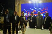 گواهینامه ثبت  رکورد ملی پیاده‌روی به شهردار شیراز اهدا شد
