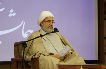 عضو خبرگان: هر مسلمانی که به آمریکا و صهیونیستها آسیب بزند بهشت بر او واجب است / با همه قوا باید به جنگ اسرائیل برخاست / تهدید رهبری، تهدید اسلام است