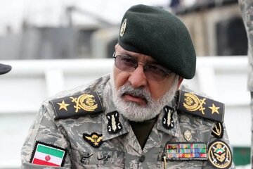 مقام ارشد ارتش: در محیطی ایزوله پاسخگوی تهدیدات سایبری دشمن هستیم/  ارتش در جنگهای آینده از حوزه سایبری و جنگال با تهدید مواجه است مقام ارشد ارتش: در محیطی ایزوله پاسخگوی تهدیدات سایبری دشمن هستیم/  ارتش در جنگهای آینده از حوزه سایبری و جنگال با تهدید مواجه است