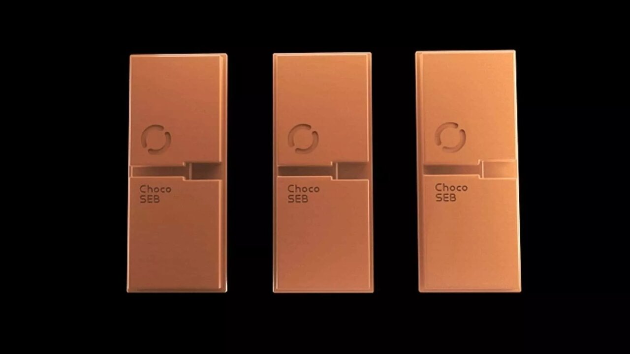 تعویض باتری خودرو فقط در ۱۰۰ ثانیه /عکس