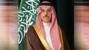 ببینید | وزیر خارجهٔ عربستان در مسجد اموی پیش‌نماز شد