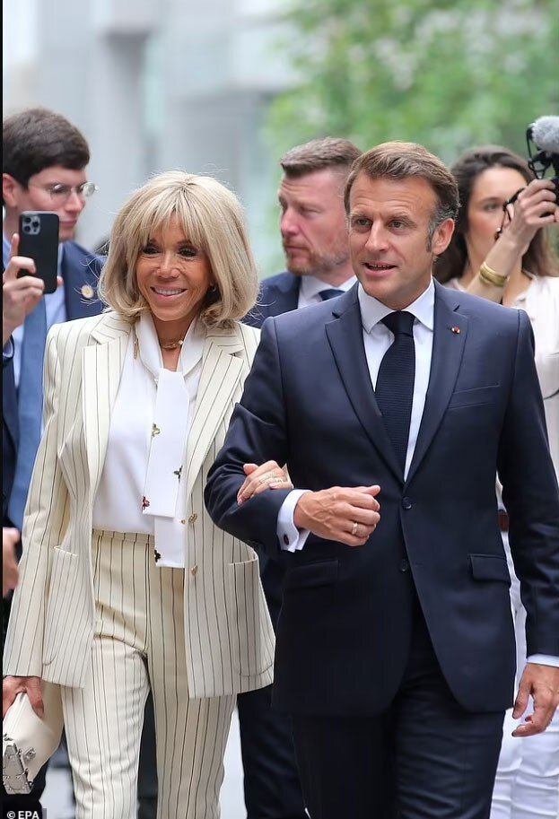 عواقب یک سیلی به مکرون از بانوی اول فرانسه/ترامپ:اول مطمئن شوید که در هواپیما همچنان بسته است/برژیت نوعروس امانوئل شد!