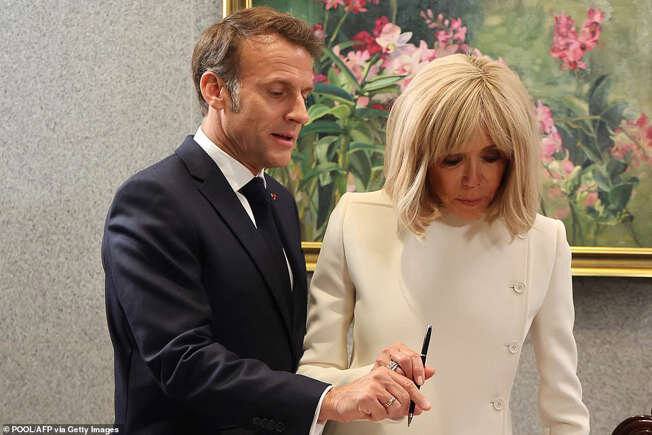 عواقب یک سیلی به مکرون از بانوی اول فرانسه/ترامپ:اول مطمئن شوید که در هواپیما همچنان بسته است/برژیت نوعروس امانوئل شد!