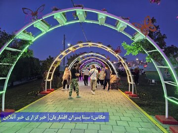دوازدهمین جشنواره گل‌های ارومیه