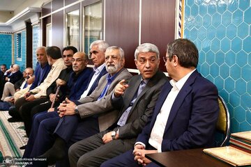 تصاویری از محمدجواد ظریف در مراسم ختم برادر هاشمی رفسنجانی/ وزیر استیضاح شده پزشکیان همنشین طیب نیا شد تصاویری از محمدجواد ظریف در مراسم ختم برادر هاشمی رفسنجانی/ وزیر استیضاح شده پزشکیان همنشین طیب نیا شد