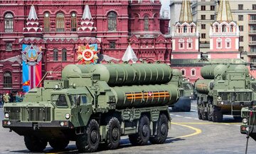 رسانههای جهان در شوک؛ پدافند S-۴۰۰ جنگنده پاکستانی را در ۳۱۴ کیلومتری شکار کرد! رسانههای جهان در شوک؛ پدافند S-۴۰۰ جنگنده پاکستانی را در ۳۱۴ کیلومتری شکار کرد!