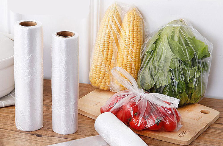 کدام کیسه، ایمنی بیشتری برای نگهداری غذا دارد؟/ کیسه فریزر، کیسه زیپدار یا کیسههای سیلیکونی؟