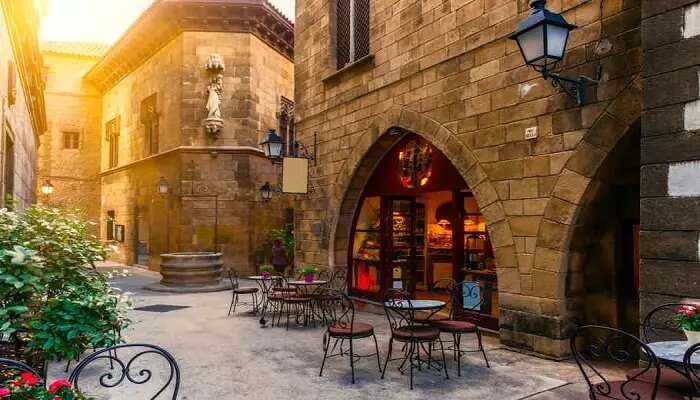 محله گوتیک بارسلونا؛ نگینی درخشنده در تاریخ و معماری اسپانیا