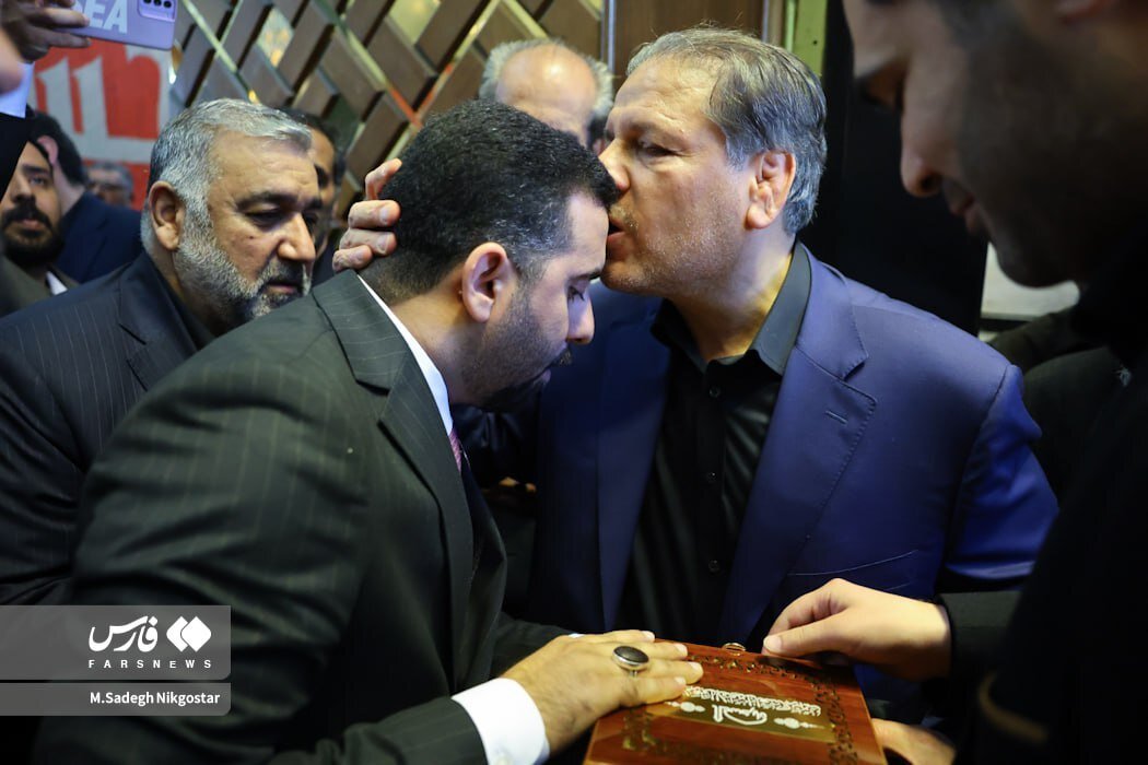 حضور چهره های سیاسی و اقتصادی در مراسم ترحیم پدر علی انصاری