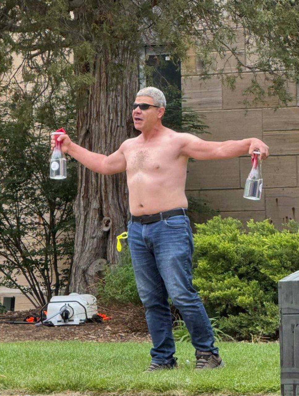 این مرد با این وضعیت که عامل حادثه کلرادو بود بازداشت شد/عکس