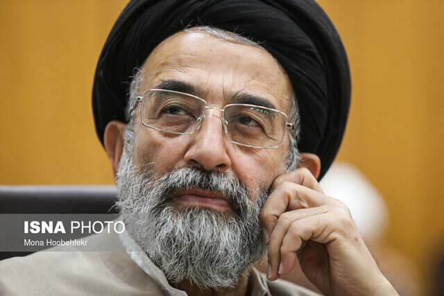وزیر کشور دولت اصلاحات در نامهای به وزیر کشور دولت پزشکیان، نسبت به اتخاذ تصمیمات بدون نظارت عمومی هشدار داد و تأکید کرد که هیچ فردی مجاز به جایگزینی اراده مردم نیست، مگر با تایید و رضایت آنها. جزئیات بیشتر در ادامه مطلب. وزیر کشور دولت اصلاحات در نامهای به وزیر کشور دولت پزشکیان، نسبت به اتخاذ تصمیمات بدون نظارت عمومی هشدار داد و تأکید کرد که هیچ فردی مجاز به جایگزینی اراده مردم نیست، مگر با تایید و رضایت آنها. جزئیات بیشتر در ادامه مطلب.