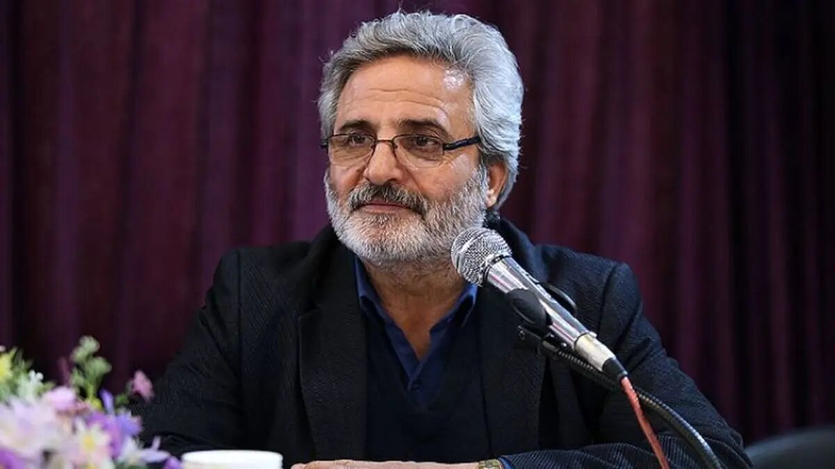 در تصویب قوانین ضعیف بودیم/ صادقی: انگیزه کار از بین رفته و همه دنبال بازنشستگی هستند