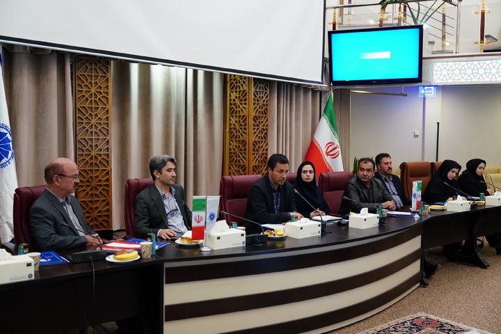 بررسی موانع قانونی کسب و کار حوزه گردشگری در اردبیل