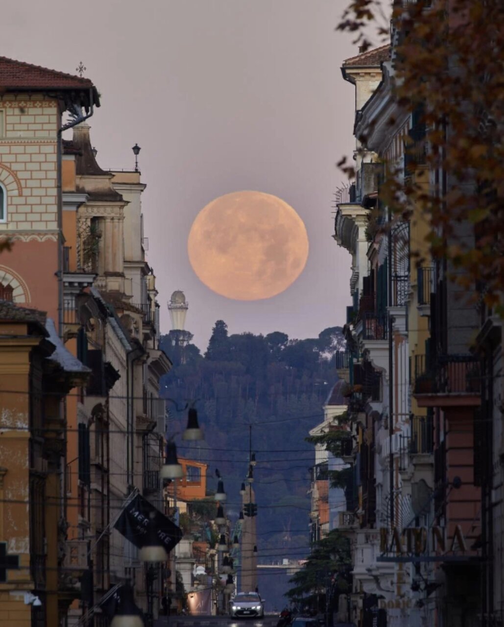 کمارتفاعترین ماه کامل دهههای اخیر در راه است /پدیدهای که هر ۱۸ سال یکبار رخ میدهد