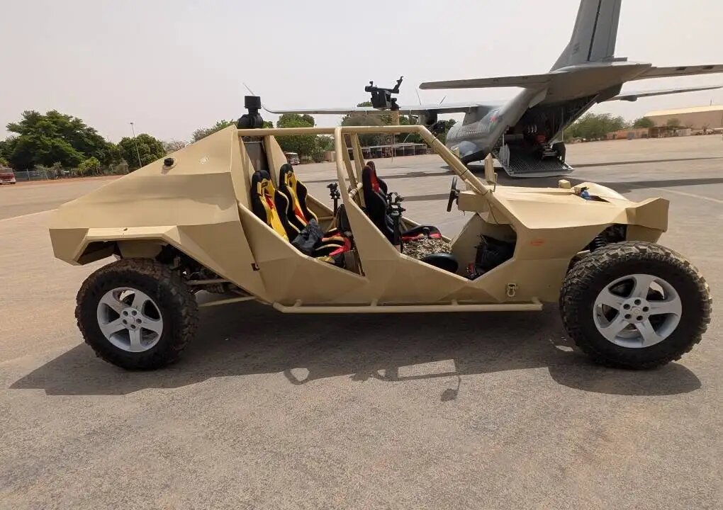 عکس | عجیبترین خودروی زرهی جهان