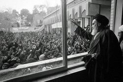 منافقین مدرسه رفاه را اشغال کرده بودند/ امام داش‌مشتی‌های مذهبی تهران را پس نزد