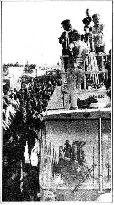 ۲۱ دوربین فیلمبرداری مراسم وداع با امام در مصلی را پوشش میداد + عکس