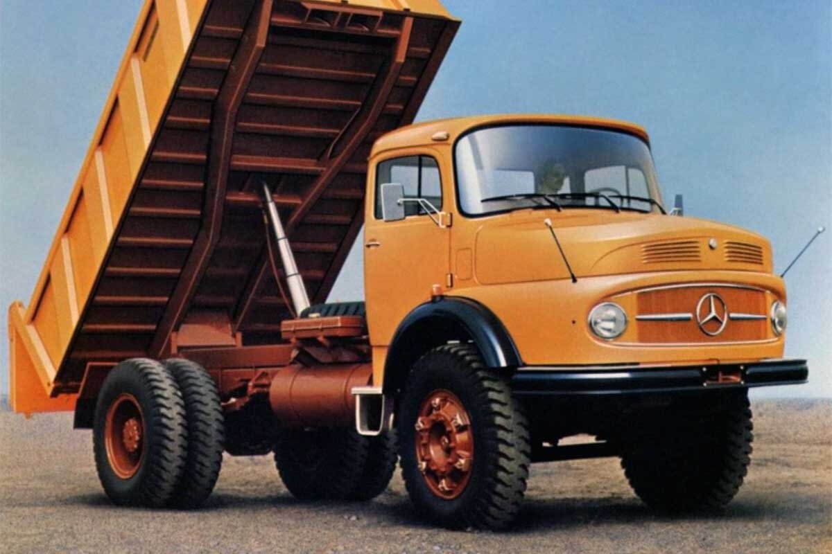 کامیون ۶۶ ساله بنز در ایران سوژه رسانههای جهانی شد!