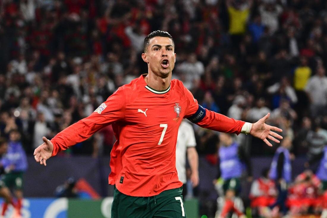 خواهر کریستیانو رونالدو جواب منتقدان را داد