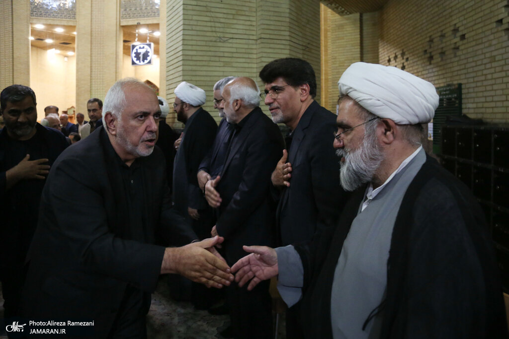 تصاویر حضور ظریف و عراقچی در یک مراسم/ دختر امام هم بود/ معاون روحانی همنشین وزیر خارجه شد