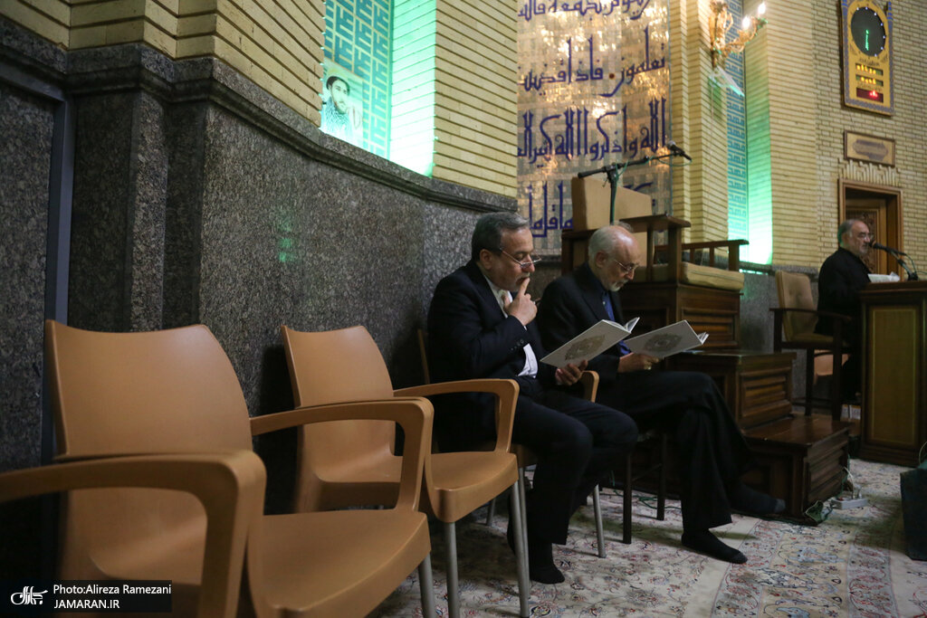 تصاویر حضور ظریف و عراقچی در یک مراسم/ دختر امام هم بود/ معاون روحانی همنشین وزیر خارجه شد