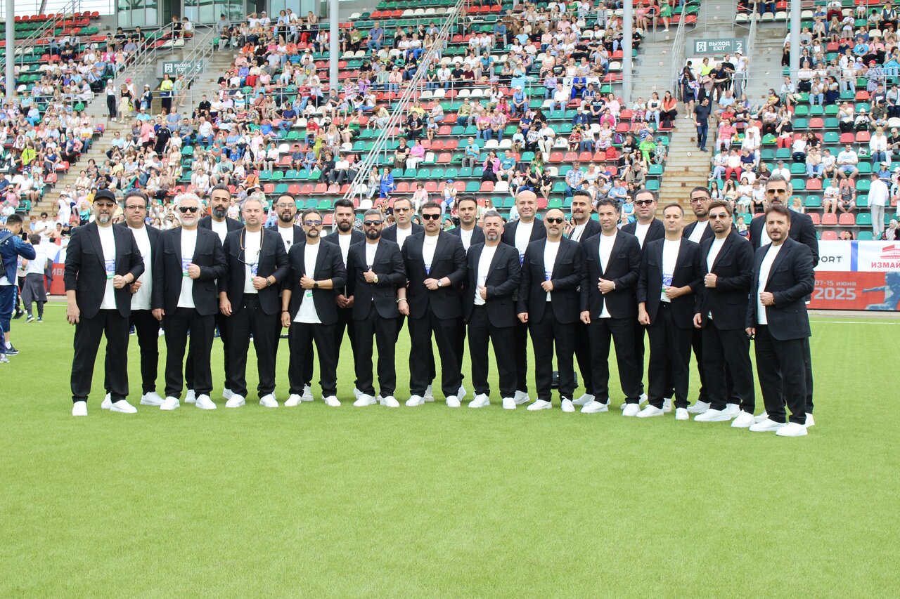 سرمربیگری مهدی پاشازاده برای تیم هنرمندان/ از محسن تنابنده تا علی لهراسبی و کامبیر دیرباز