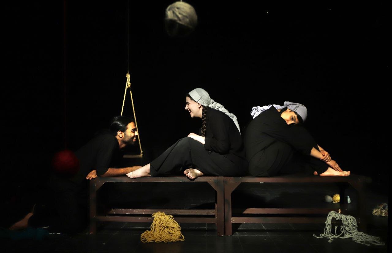 وقتی فروغ فرخزاد و مهدی اخوان ثالث، راهنمای نوجوانان می‌شوند